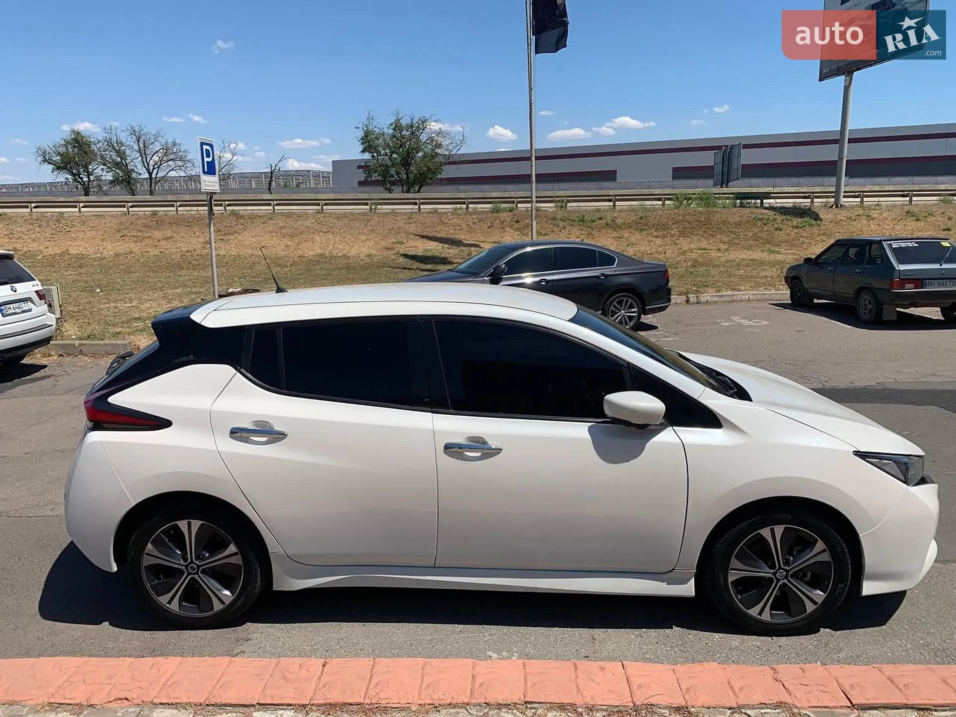2019 Nissan Leaf - мініатюра 2