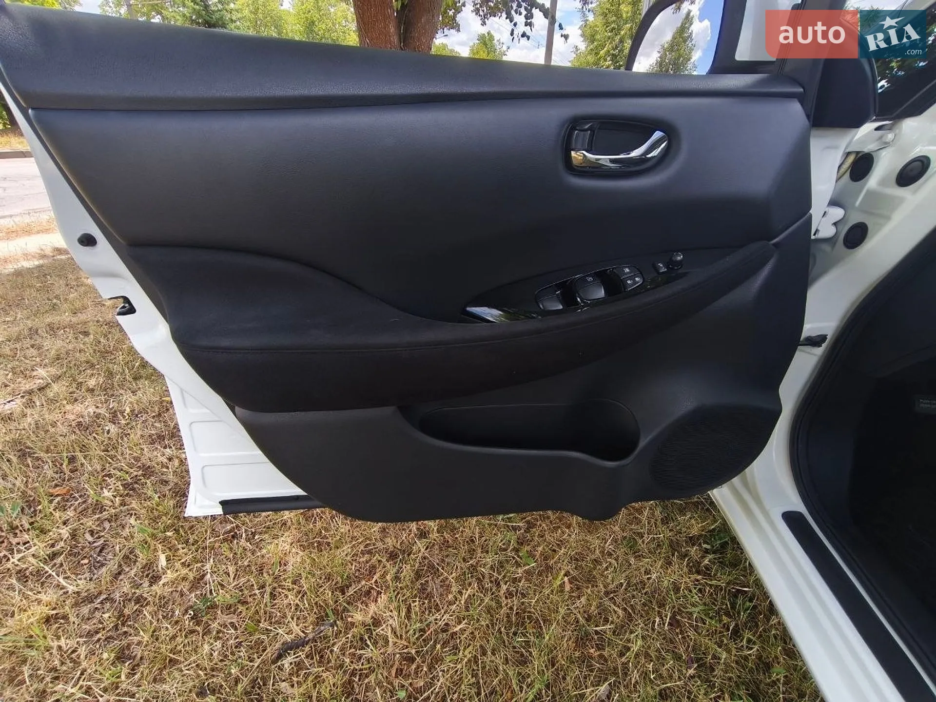 2014 Nissan Leaf - мініатюра 35