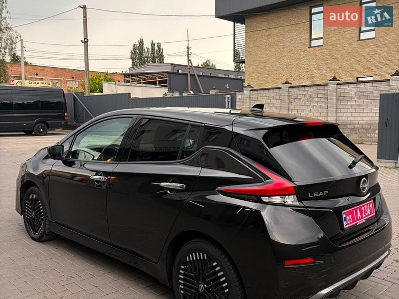 Хэтчбек Nissan Leaf 2024 в Ровно