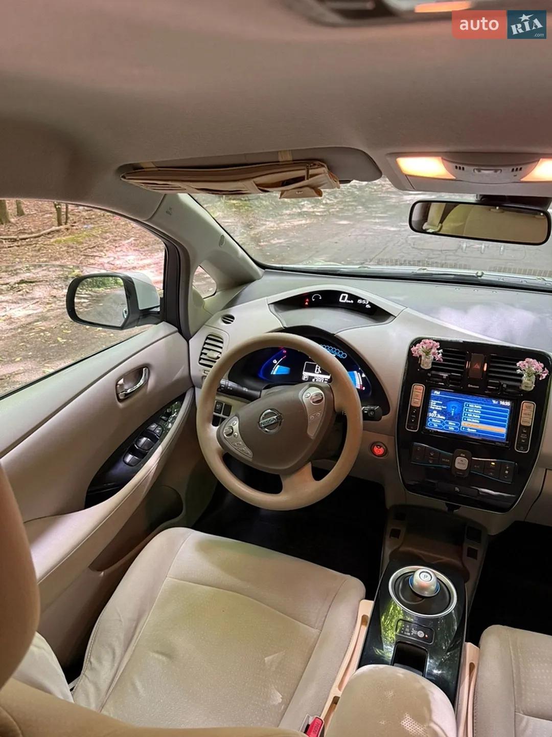 2010 Nissan Leaf - мініатюра 32