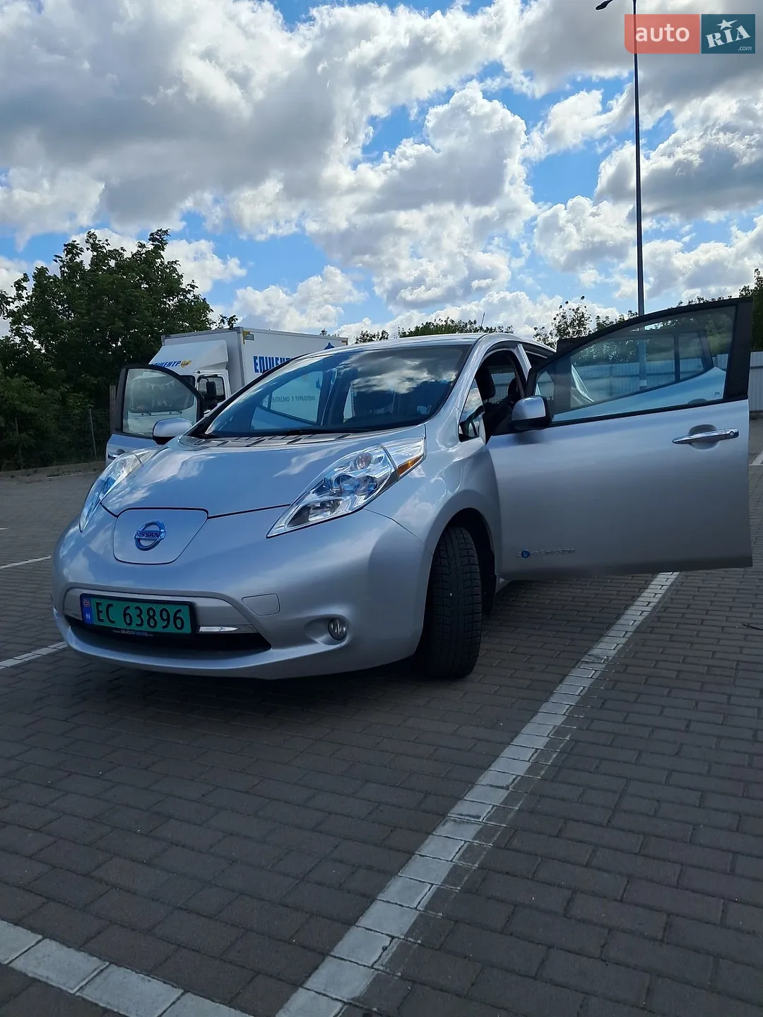 2014 Nissan Leaf - мініатюра 2