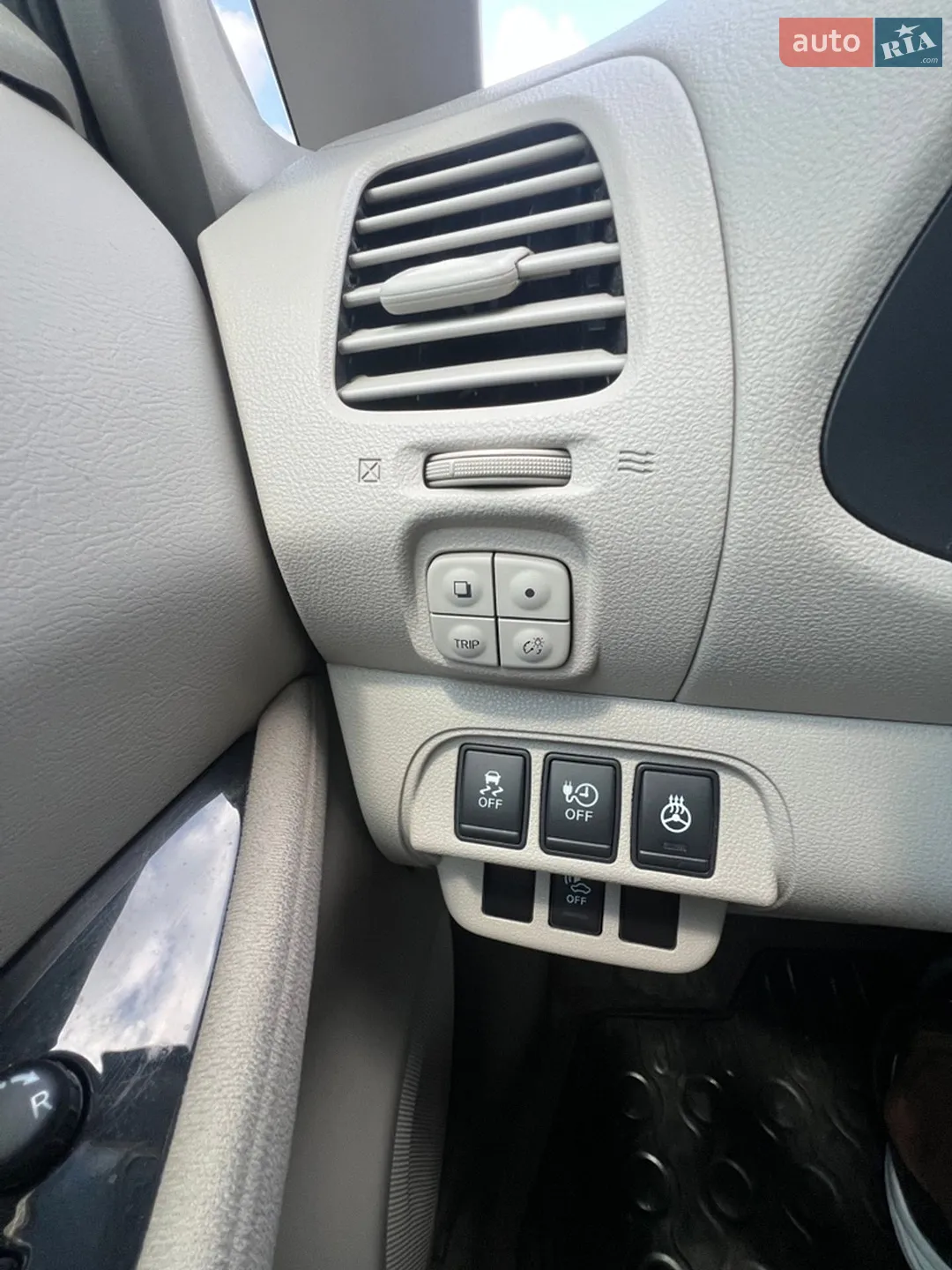 2011 Nissan Leaf - мініатюра 12