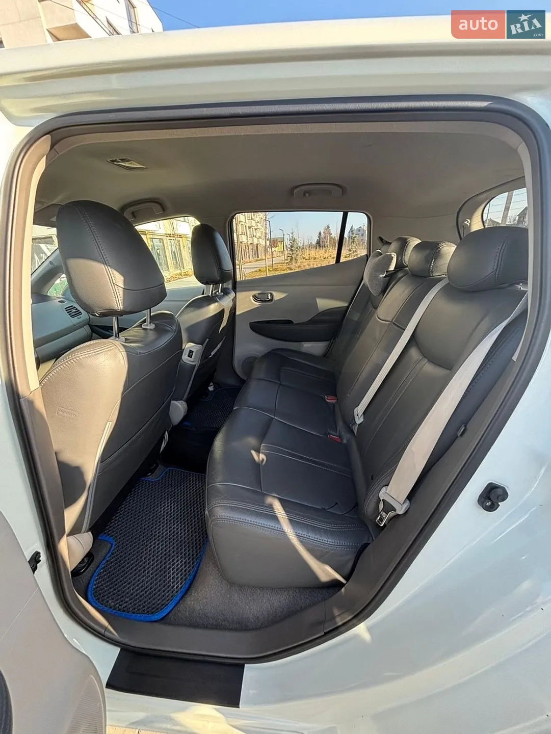 2012 Nissan Leaf - мініатюра 14