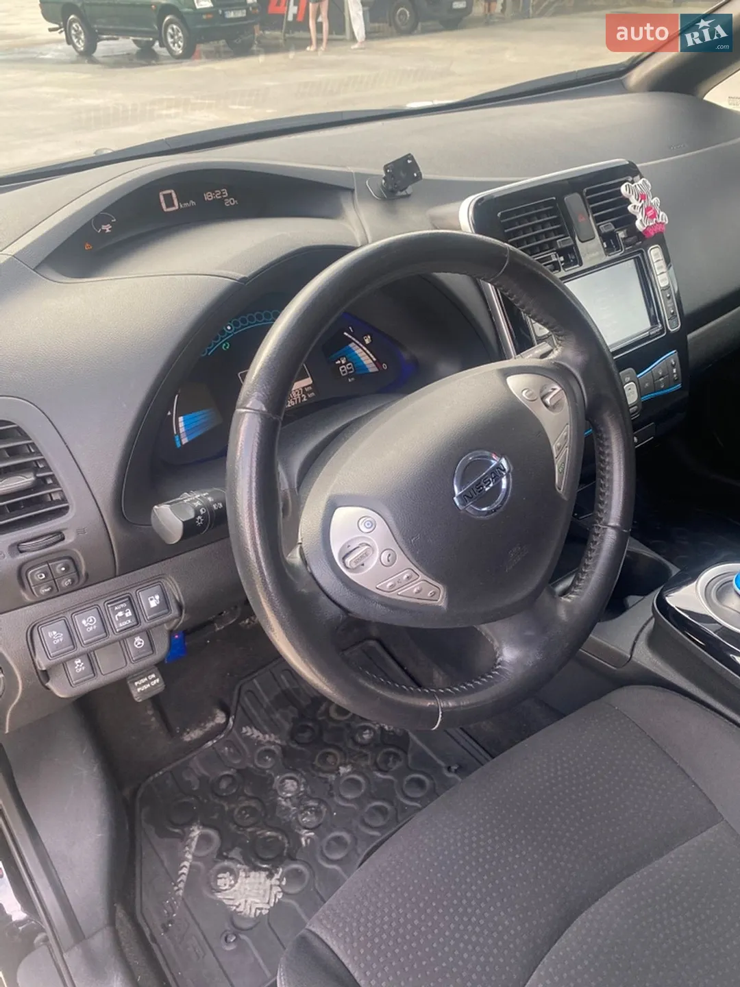 2015 Nissan Leaf - мініатюра 12