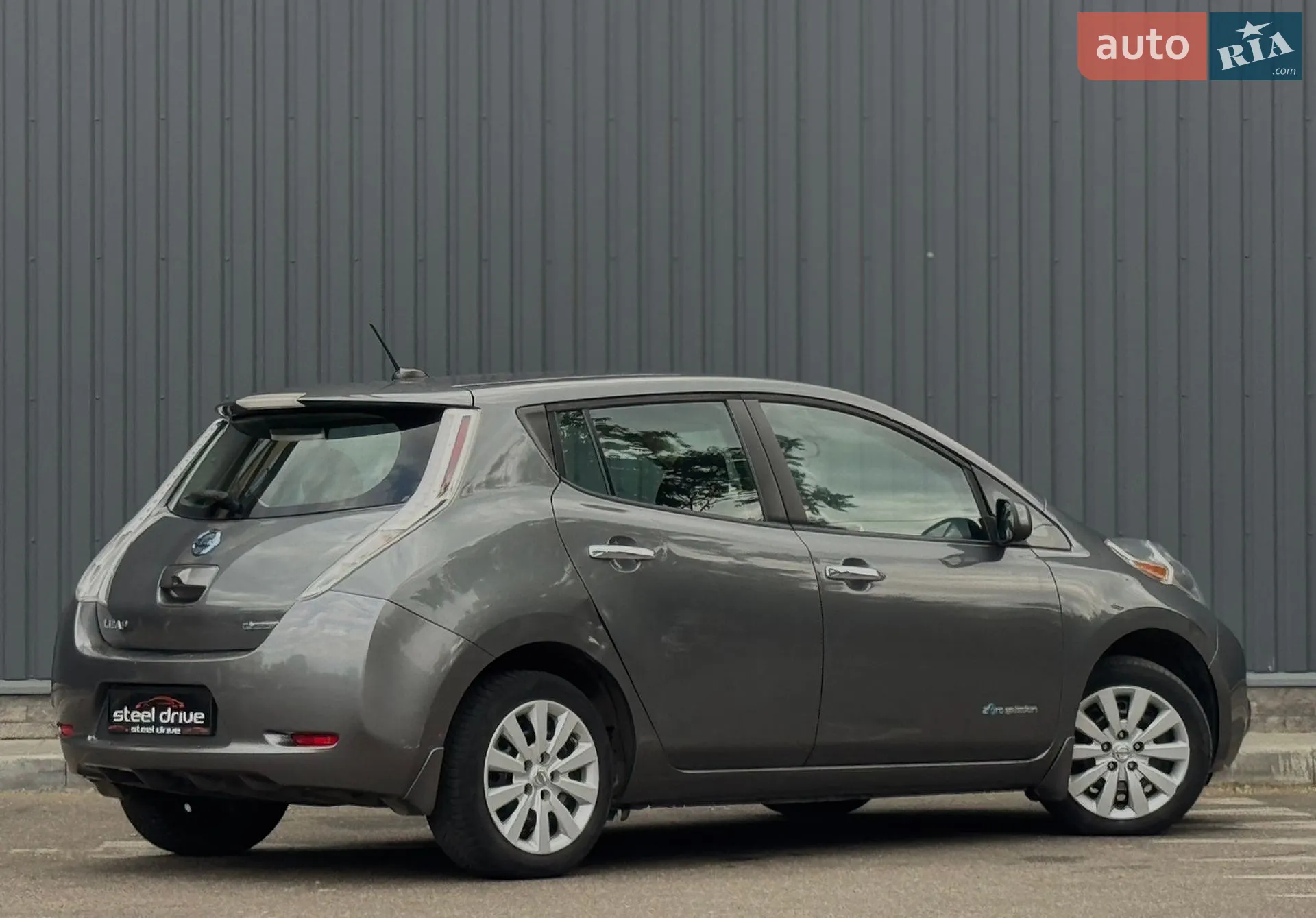 2016 Nissan Leaf - мініатюра 4