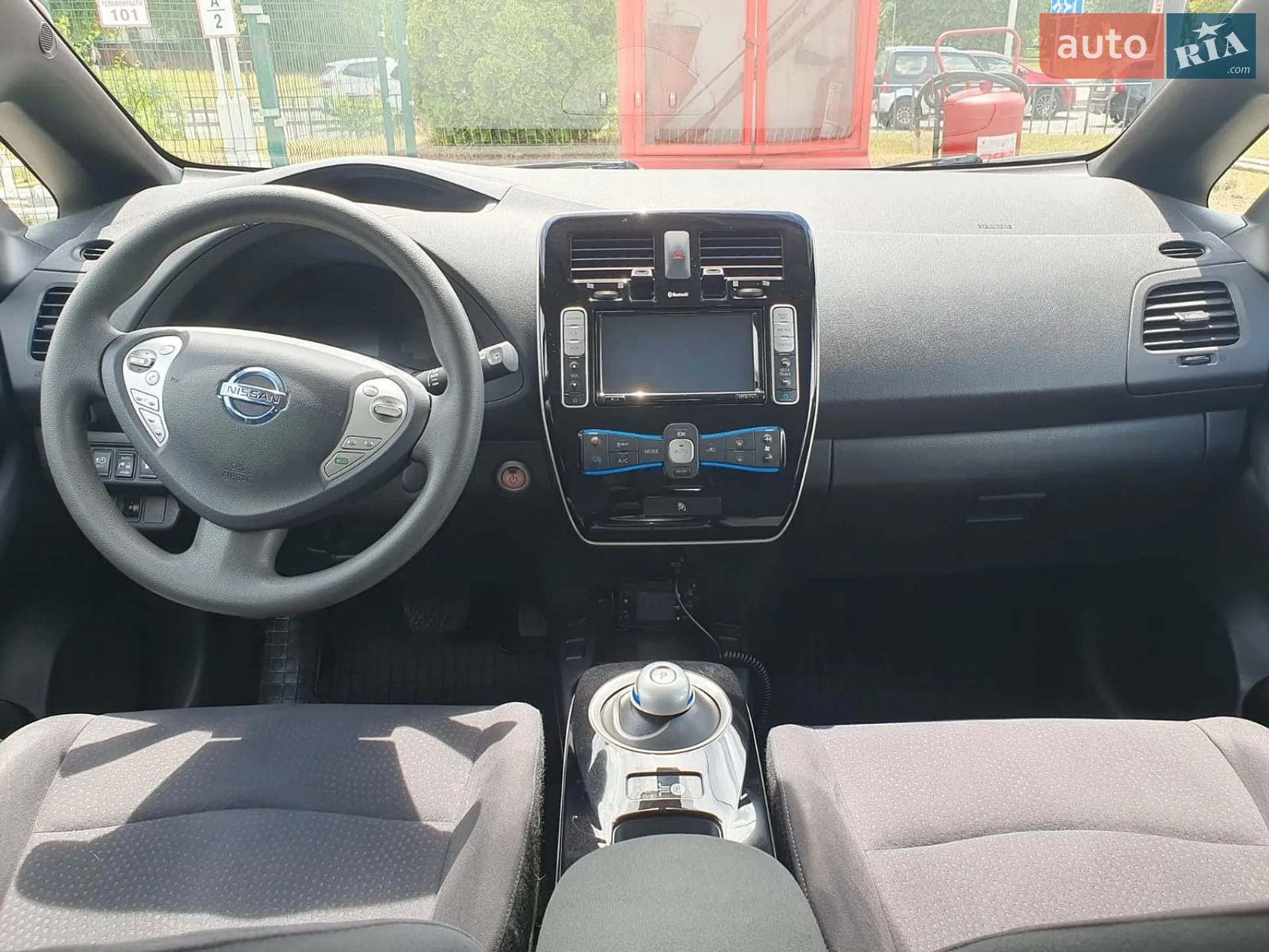 2017 Nissan Leaf - мініатюра 16