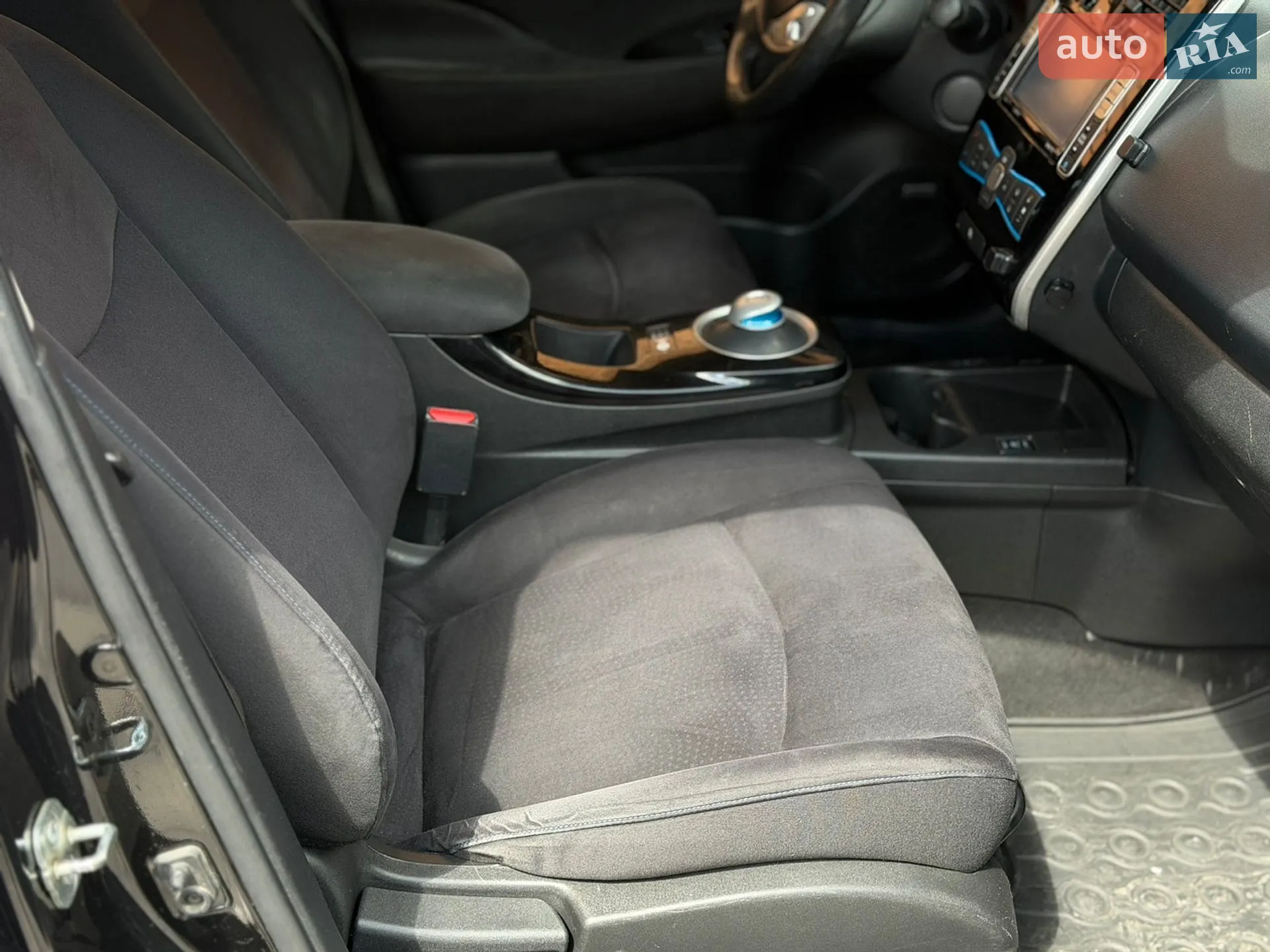 2014 Nissan Leaf - мініатюра 8