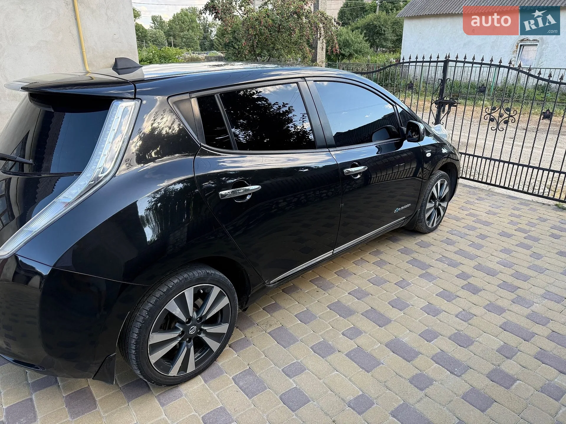 2015 Nissan Leaf - мініатюра 2