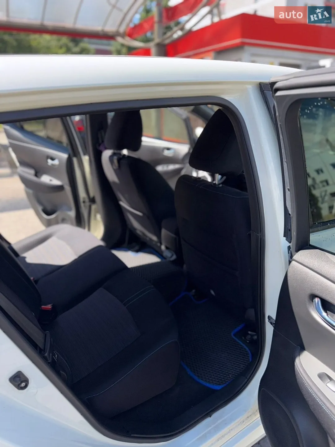 2020 Nissan Leaf - мініатюра 21