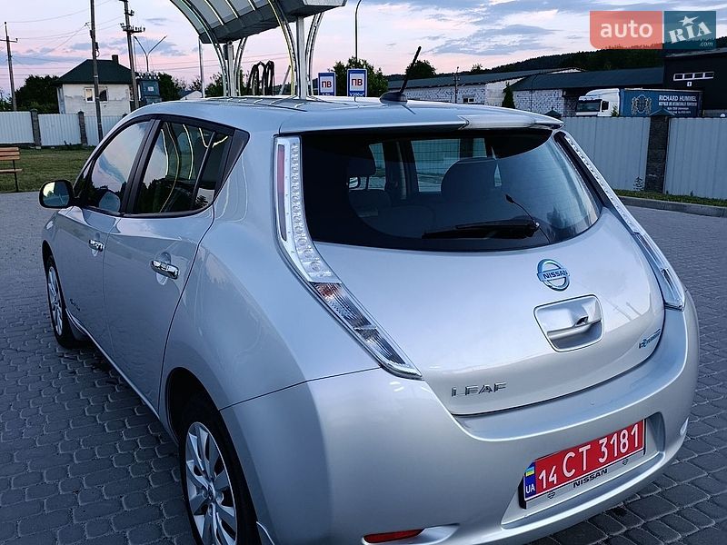 Хэтчбек Nissan Leaf 2014 в Тернополе