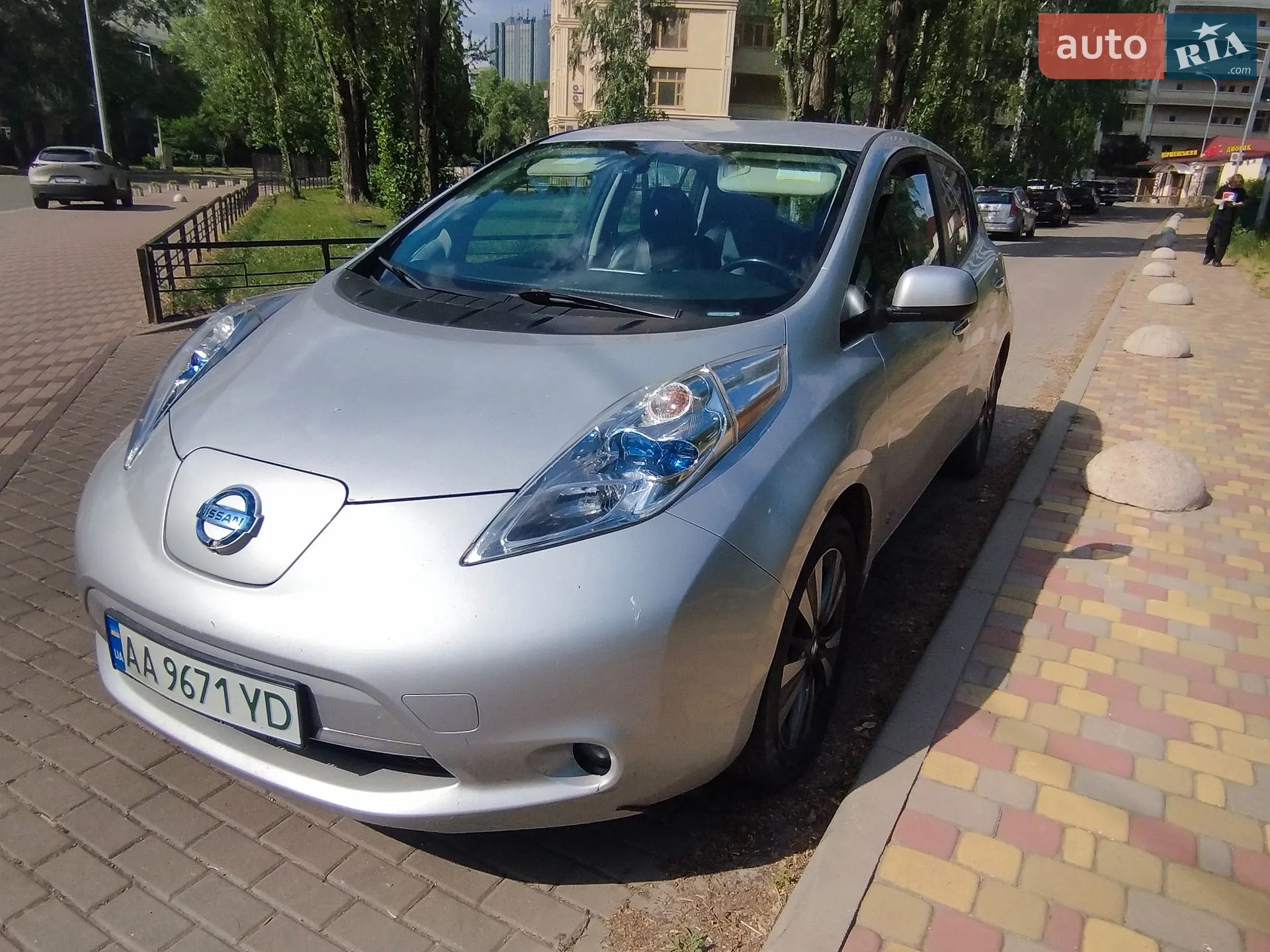 2016 Nissan Leaf - мініатюра 4
