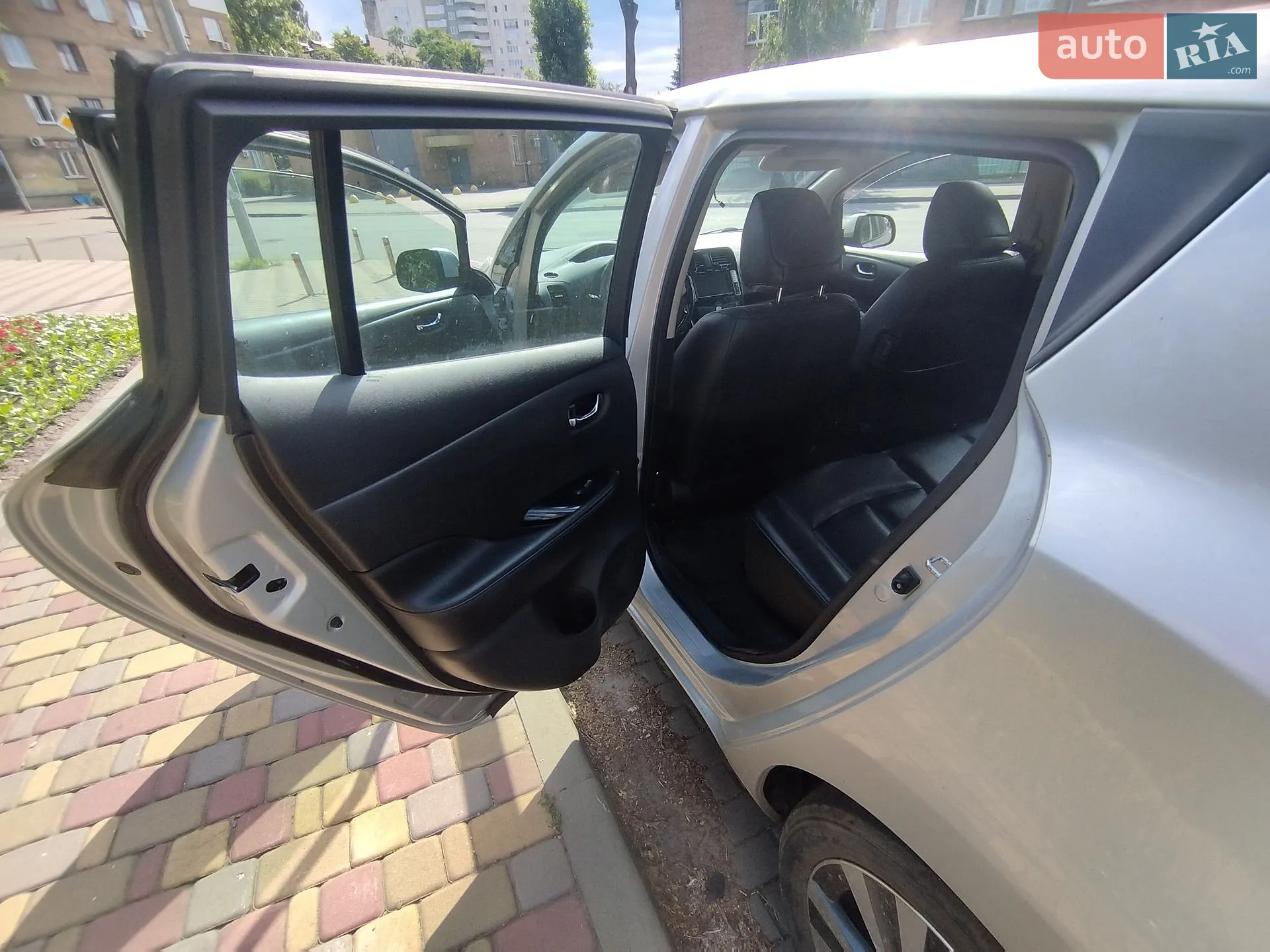 2016 Nissan Leaf - мініатюра 23
