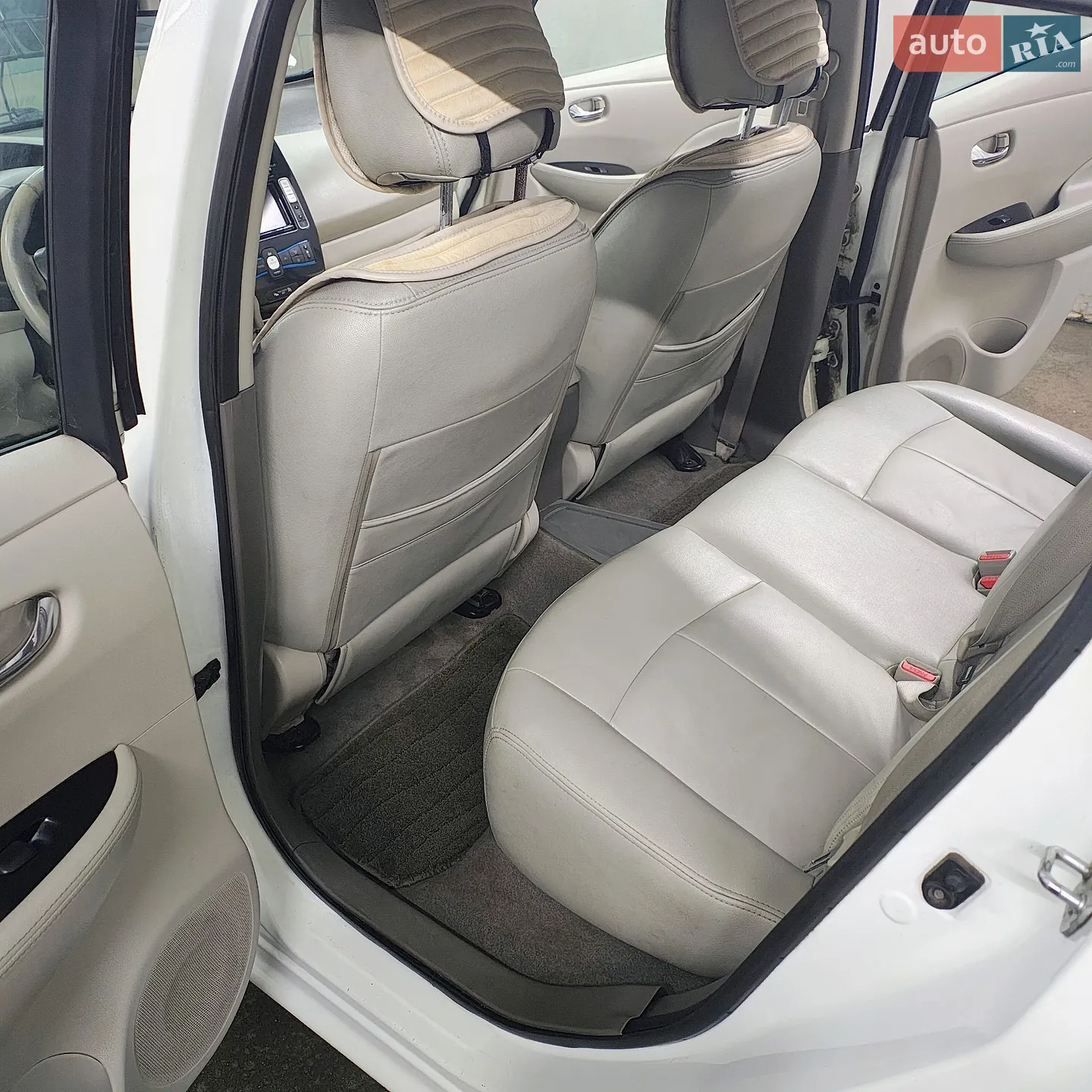 2016 Nissan Leaf - мініатюра 16