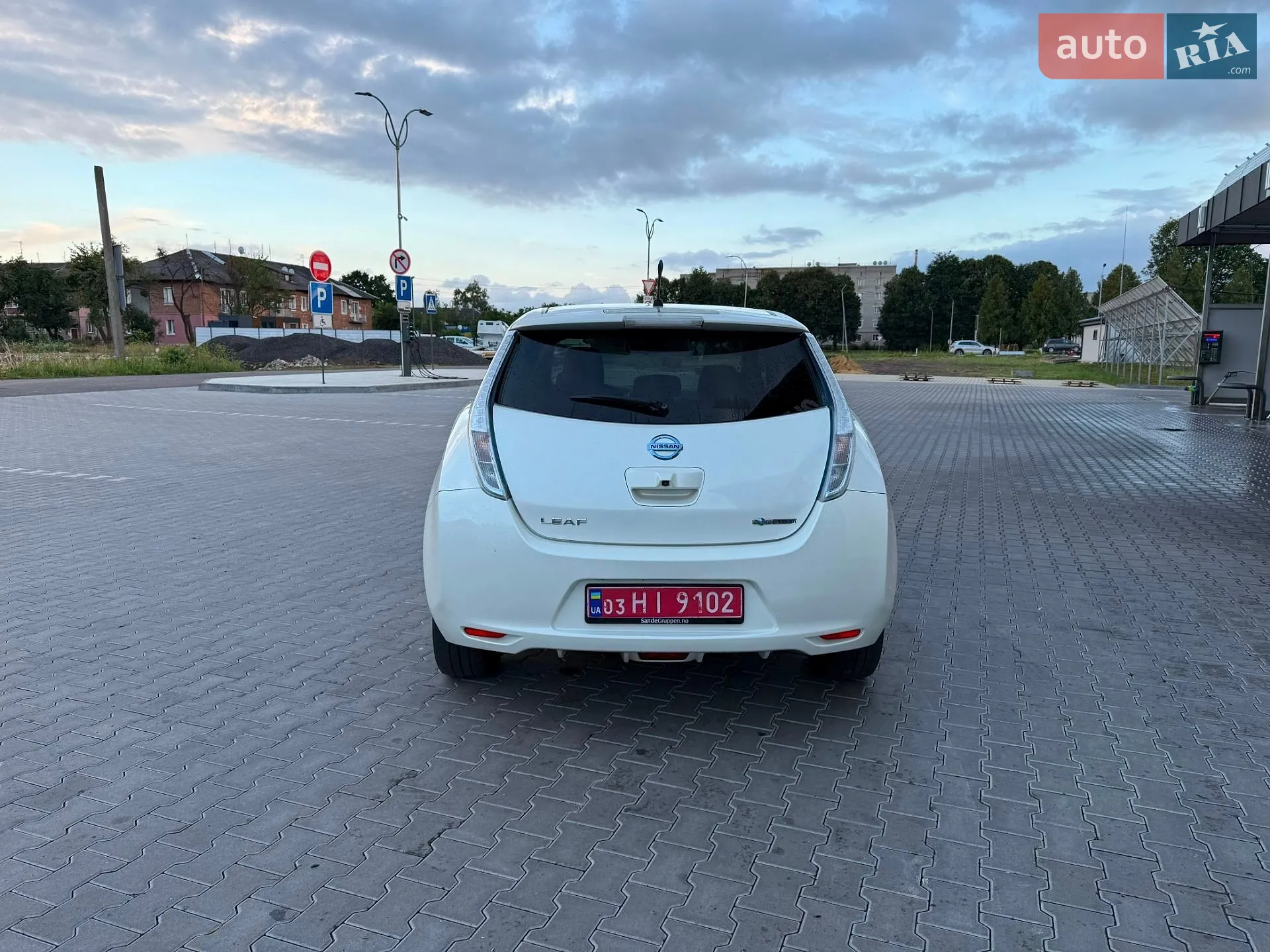 2014 Nissan Leaf - мініатюра 10