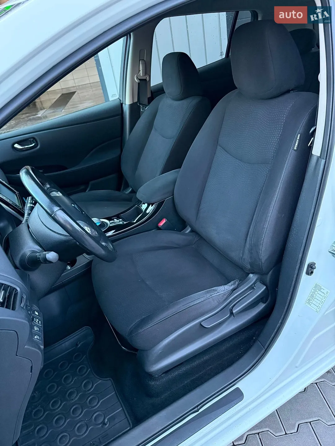 2014 Nissan Leaf - мініатюра 32