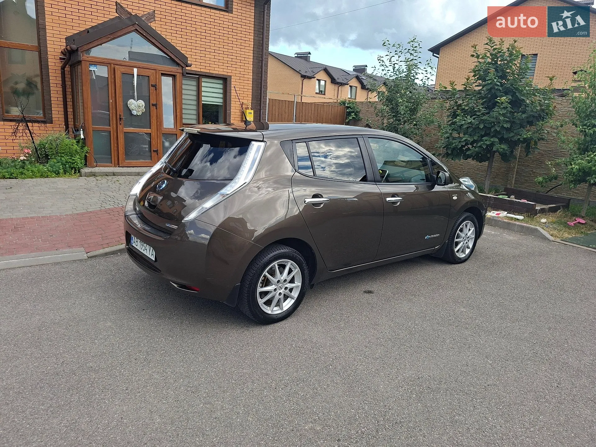 2016 Nissan Leaf - мініатюра 9