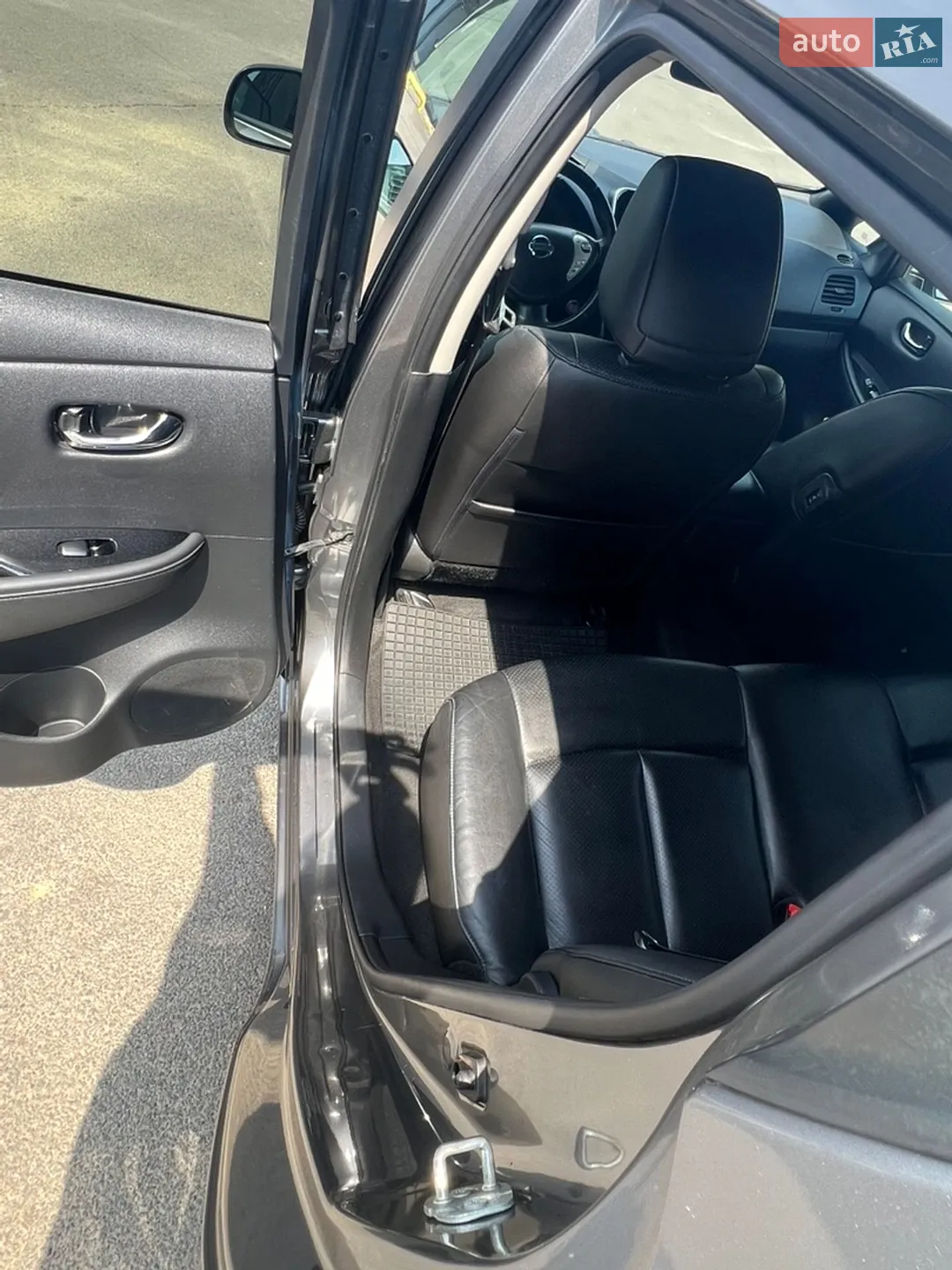 2014 Nissan Leaf - мініатюра 18