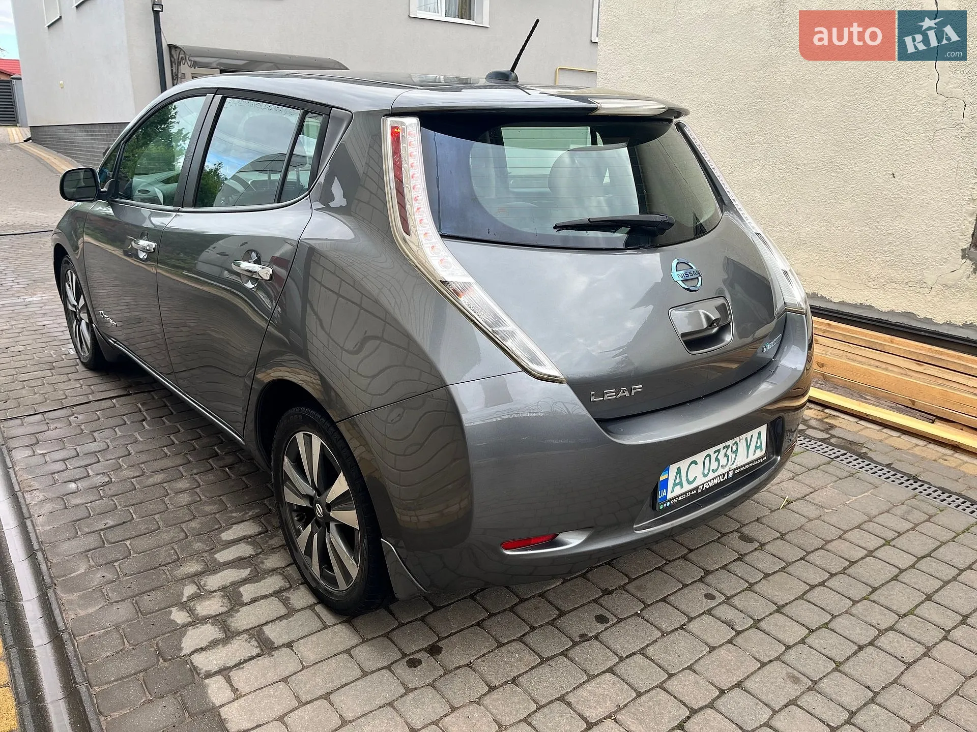 2016 Nissan Leaf - мініатюра 2