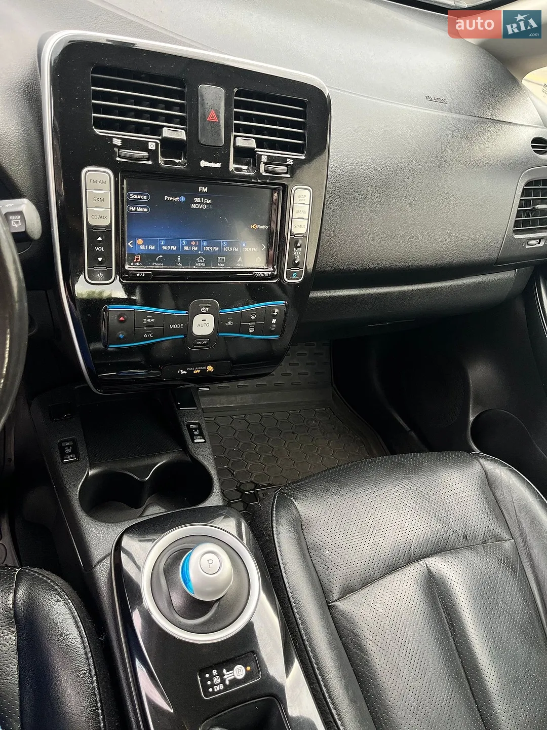 2016 Nissan Leaf - мініатюра 11