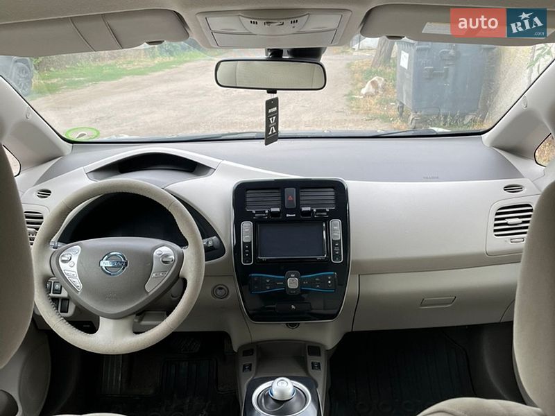 Хэтчбек Nissan Leaf 2011 в Одессе фото 13 Хэтчбек Nissan Leaf 2011 в Одессе