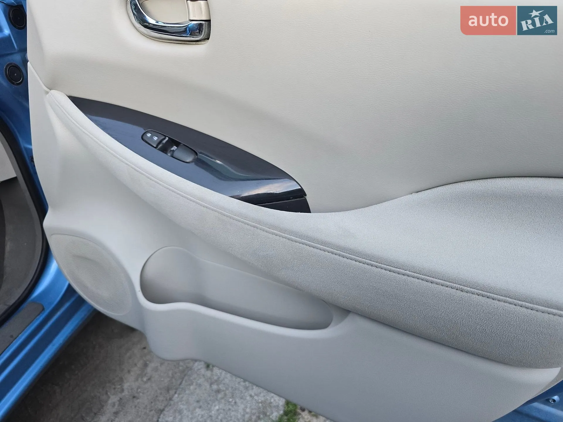 2012 Nissan Leaf - мініатюра 11
