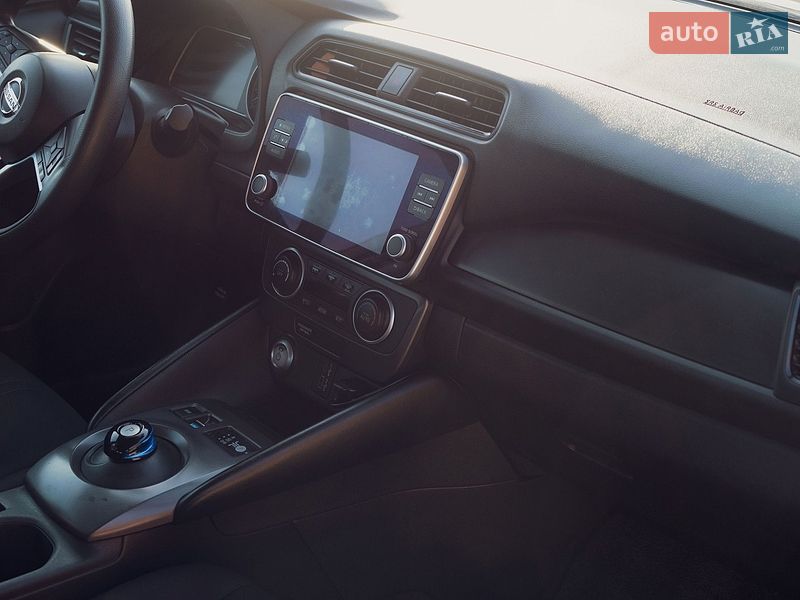 Хэтчбек Nissan Leaf 2020 в Львове