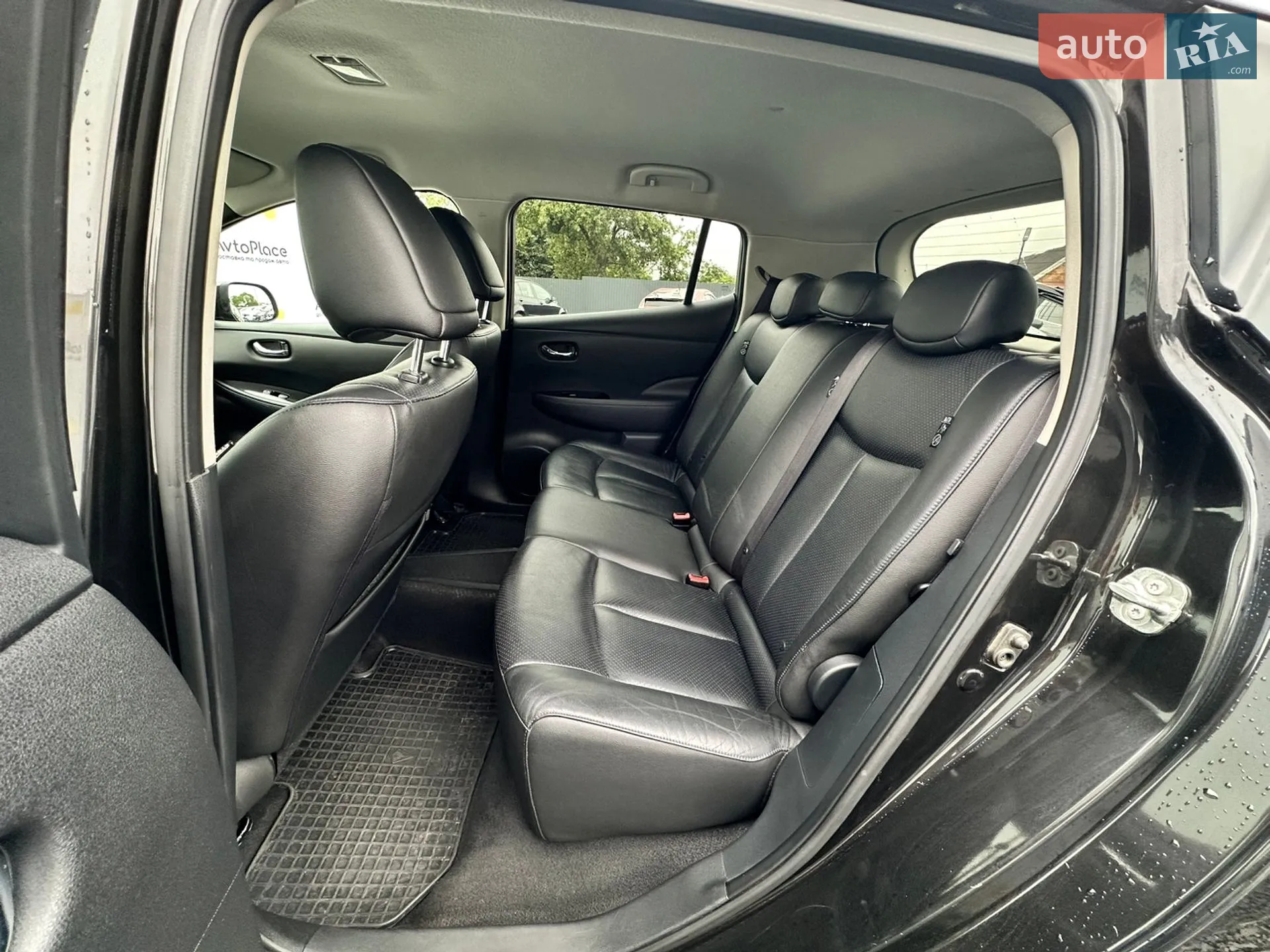 2015 Nissan Leaf - мініатюра 32
