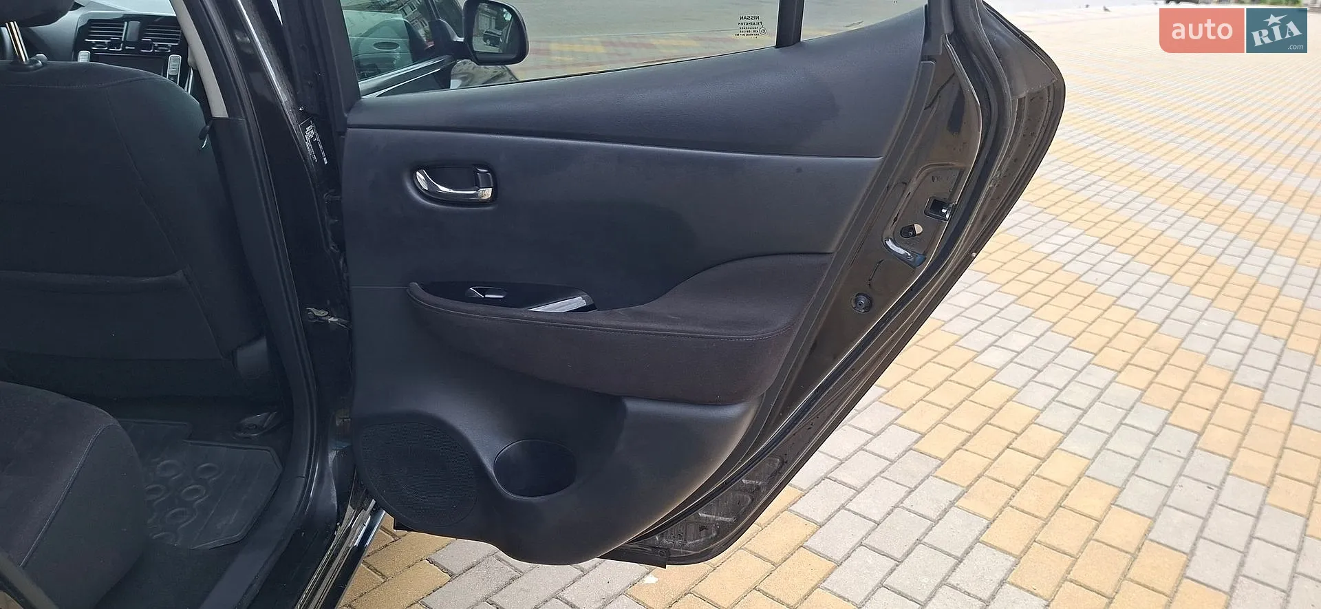 2016 Nissan Leaf - мініатюра 35