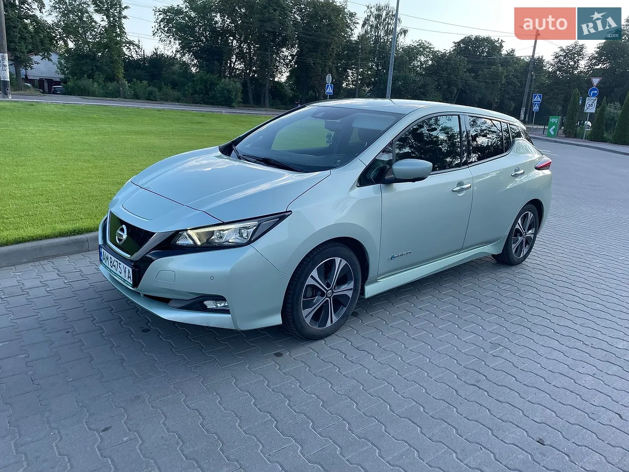 2017 Nissan Leaf - мініатюра 18