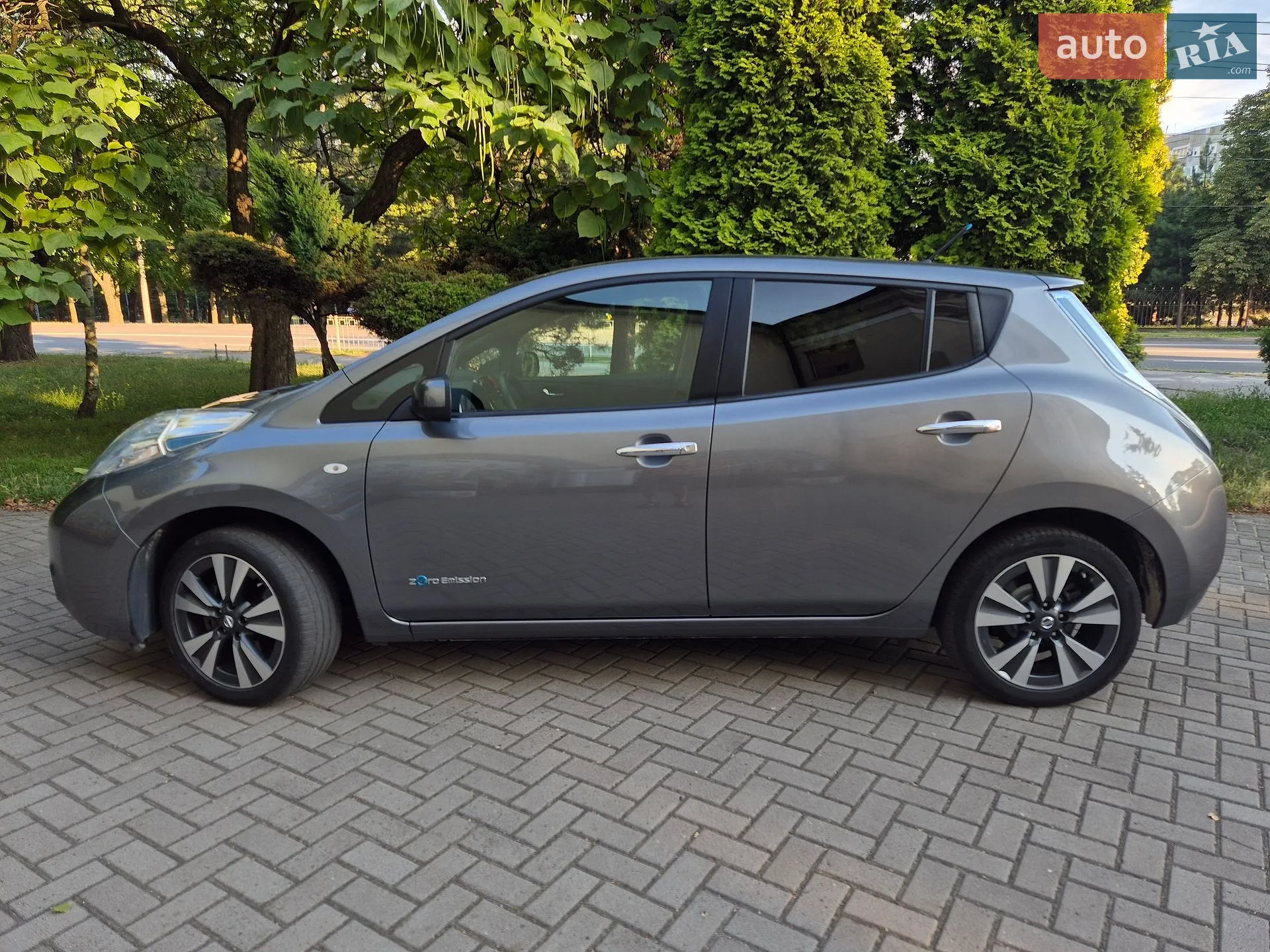 2013 Nissan Leaf - мініатюра 7