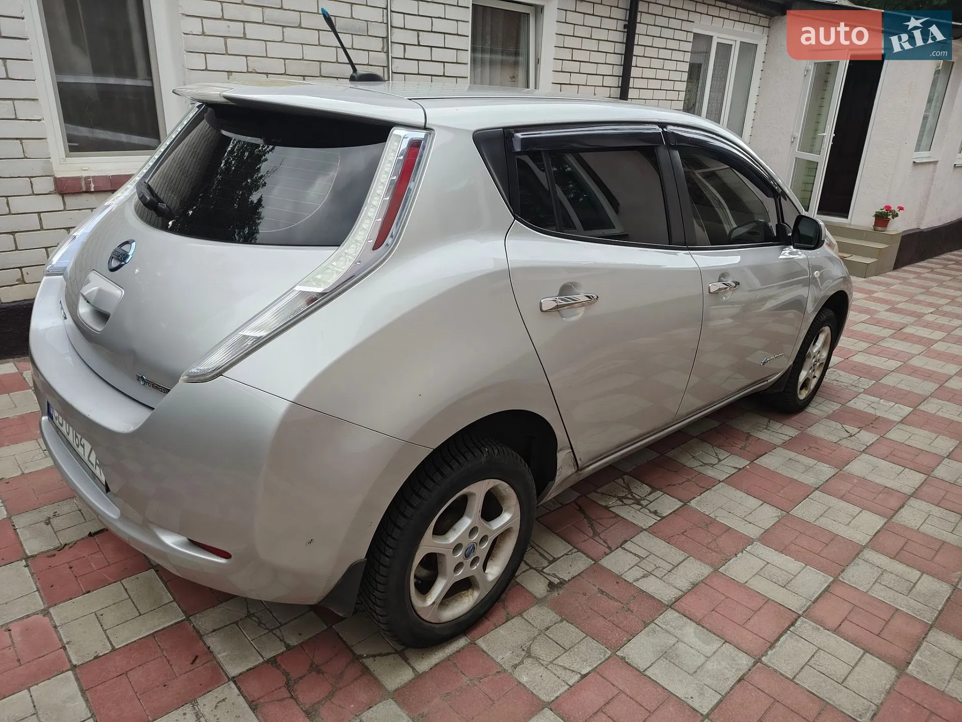 2011 Nissan Leaf - мініатюра 3