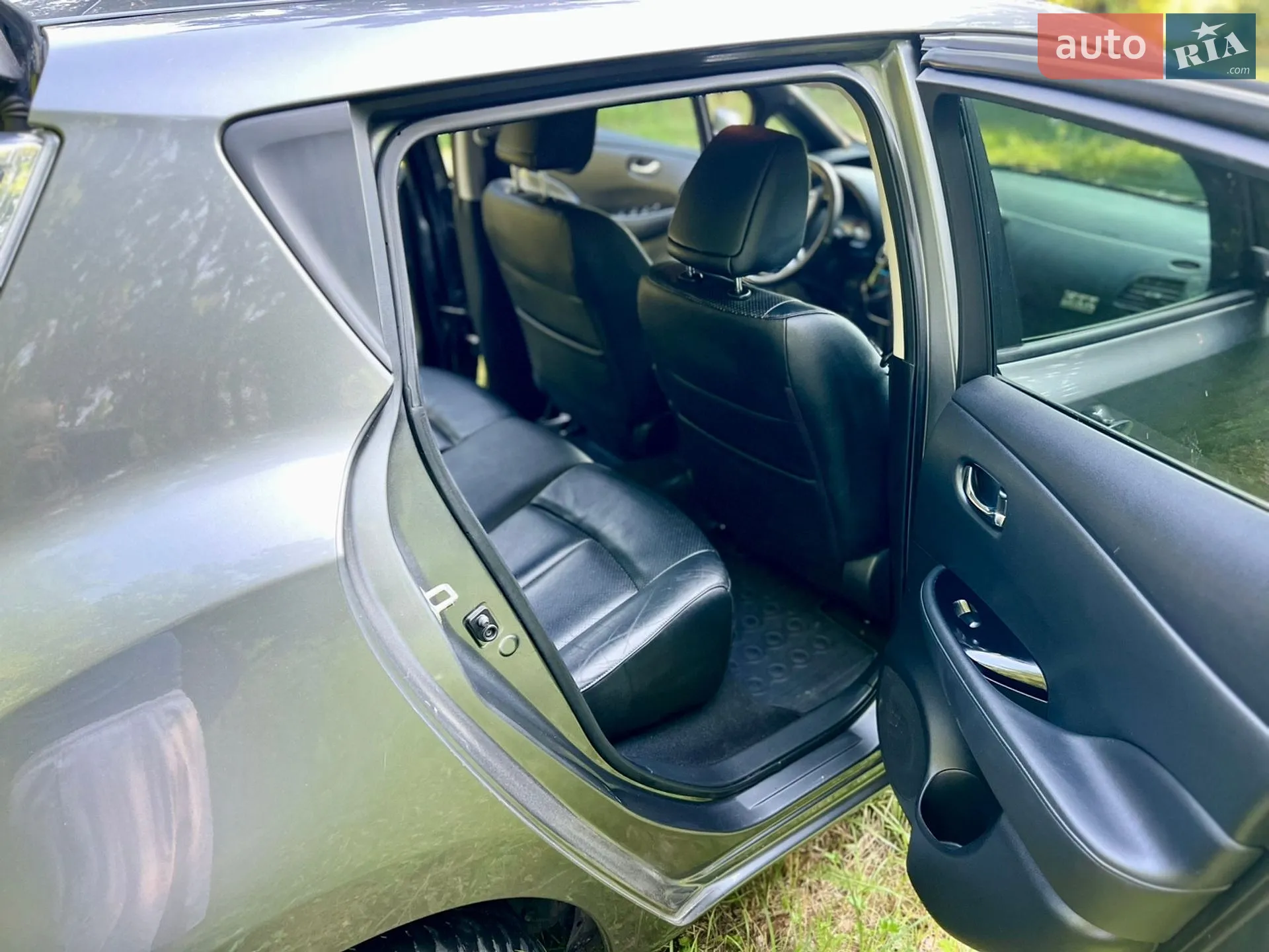 2015 Nissan Leaf - мініатюра 13