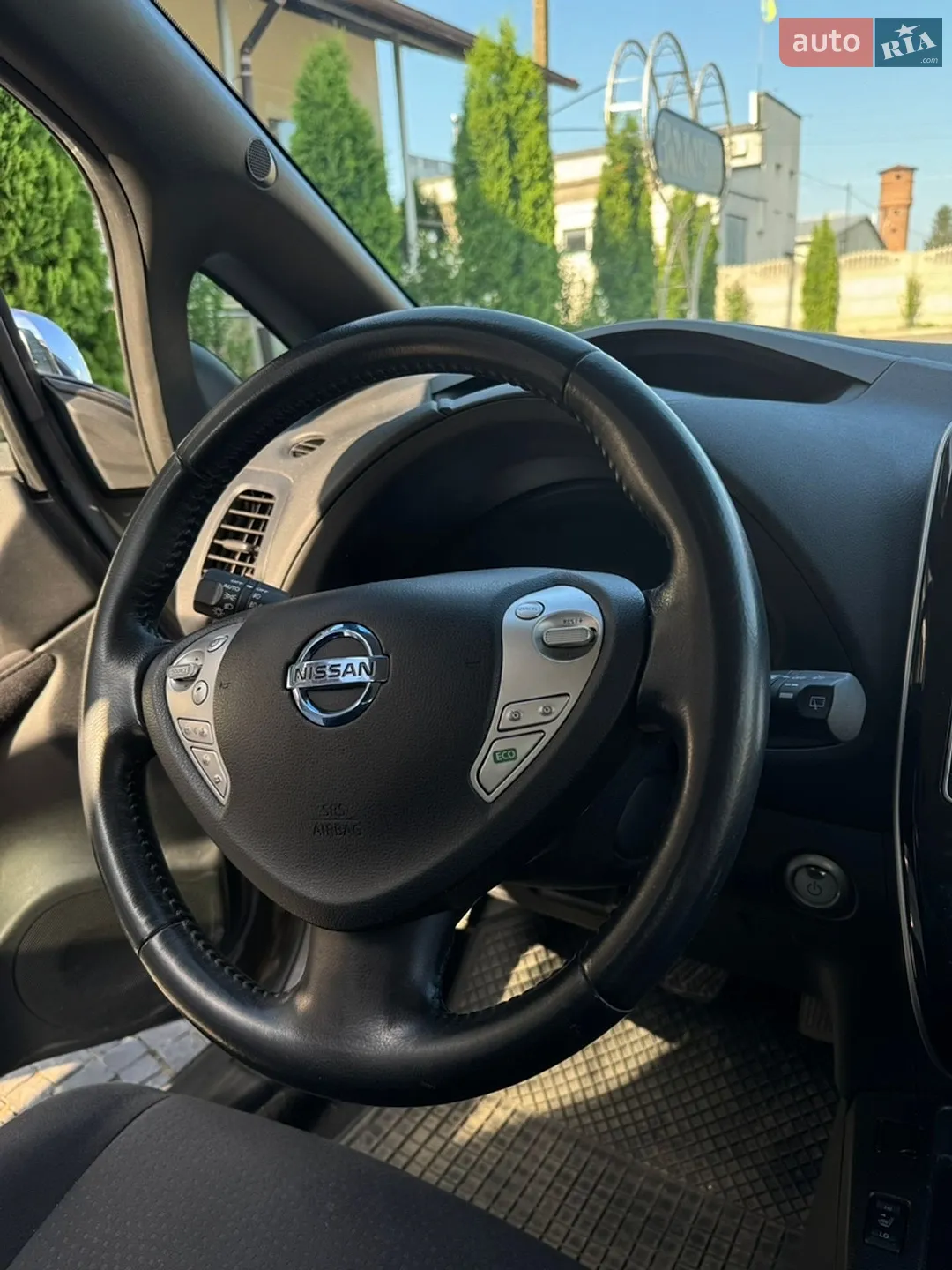 2014 Nissan Leaf - мініатюра 31