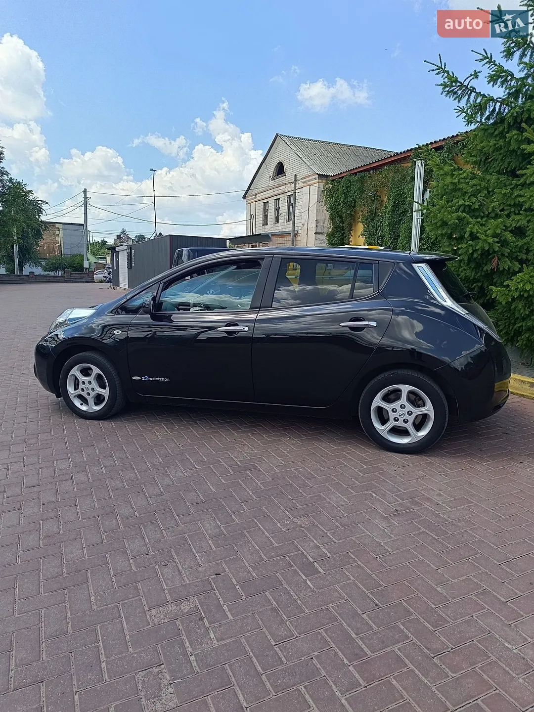 2017 Nissan Leaf - мініатюра 3