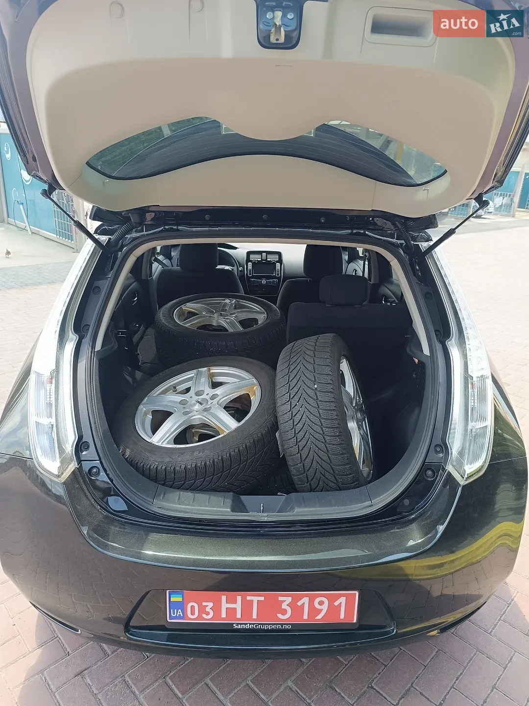 2017 Nissan Leaf - мініатюра 33