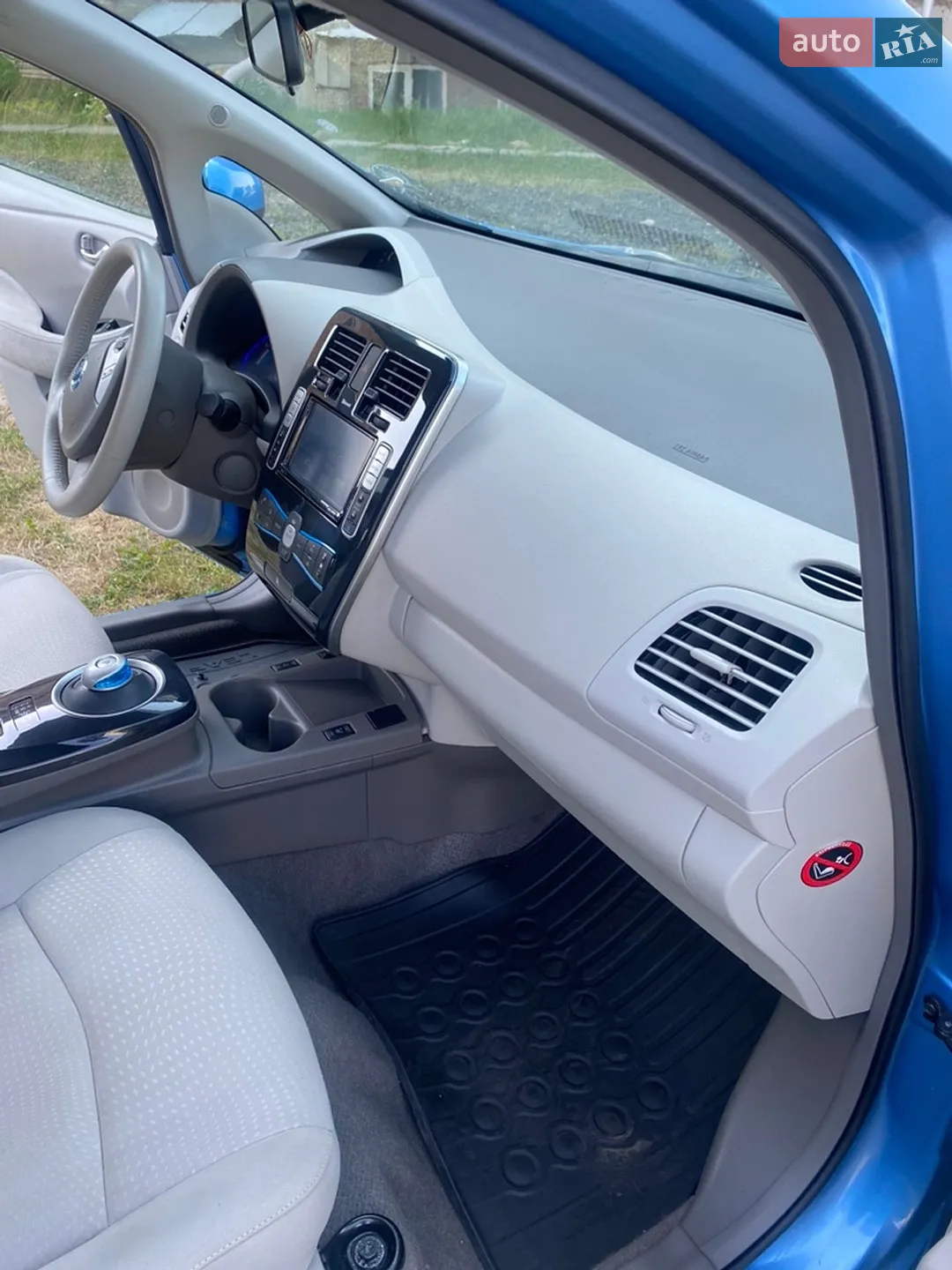 2012 Nissan Leaf - мініатюра 10