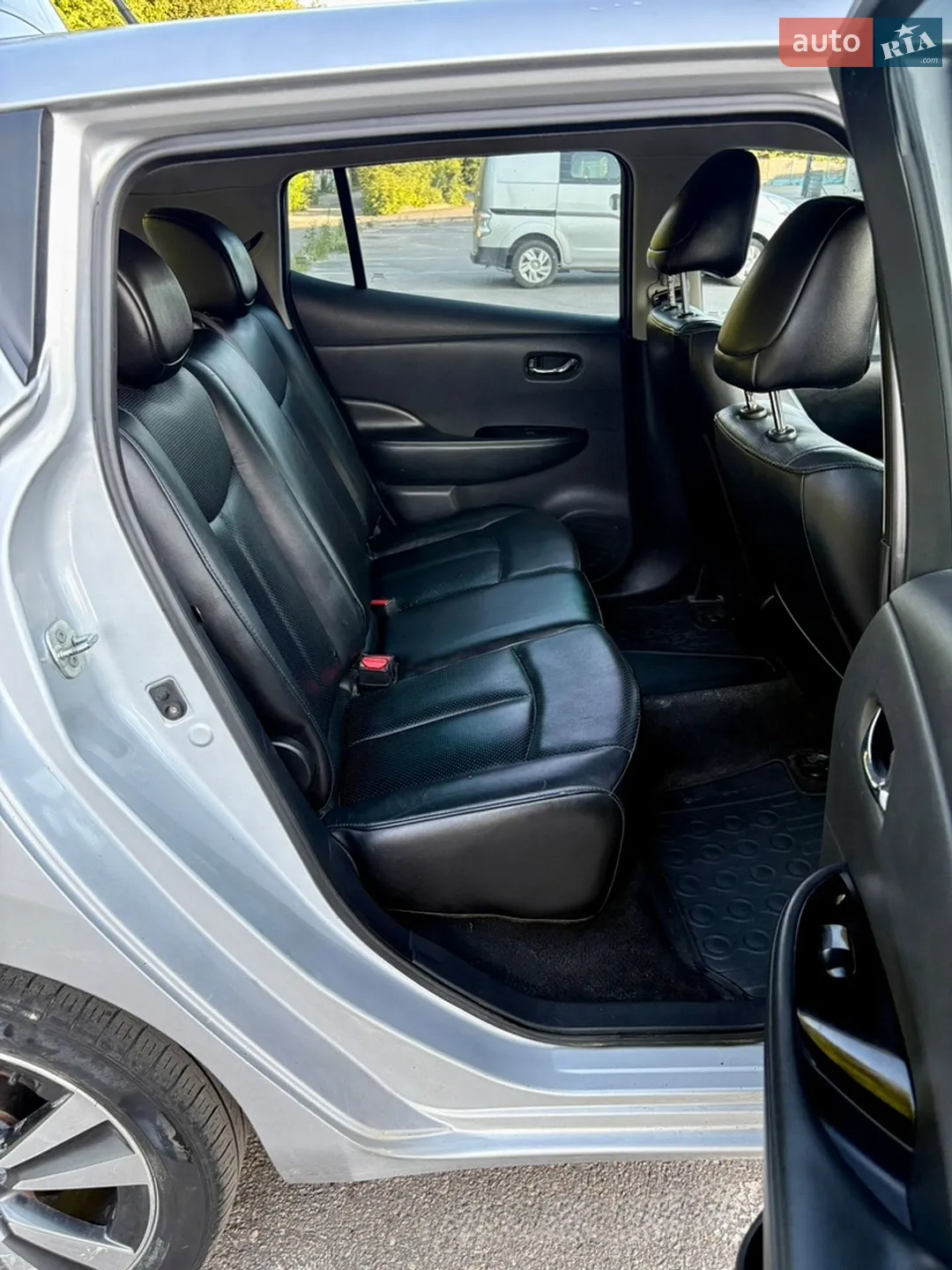 2013 Nissan Leaf - мініатюра 10