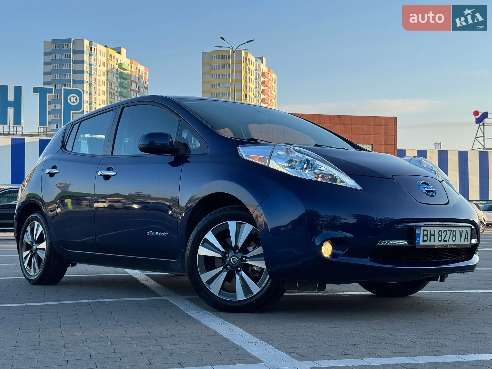 2016 Nissan Leaf - мініатюра 4