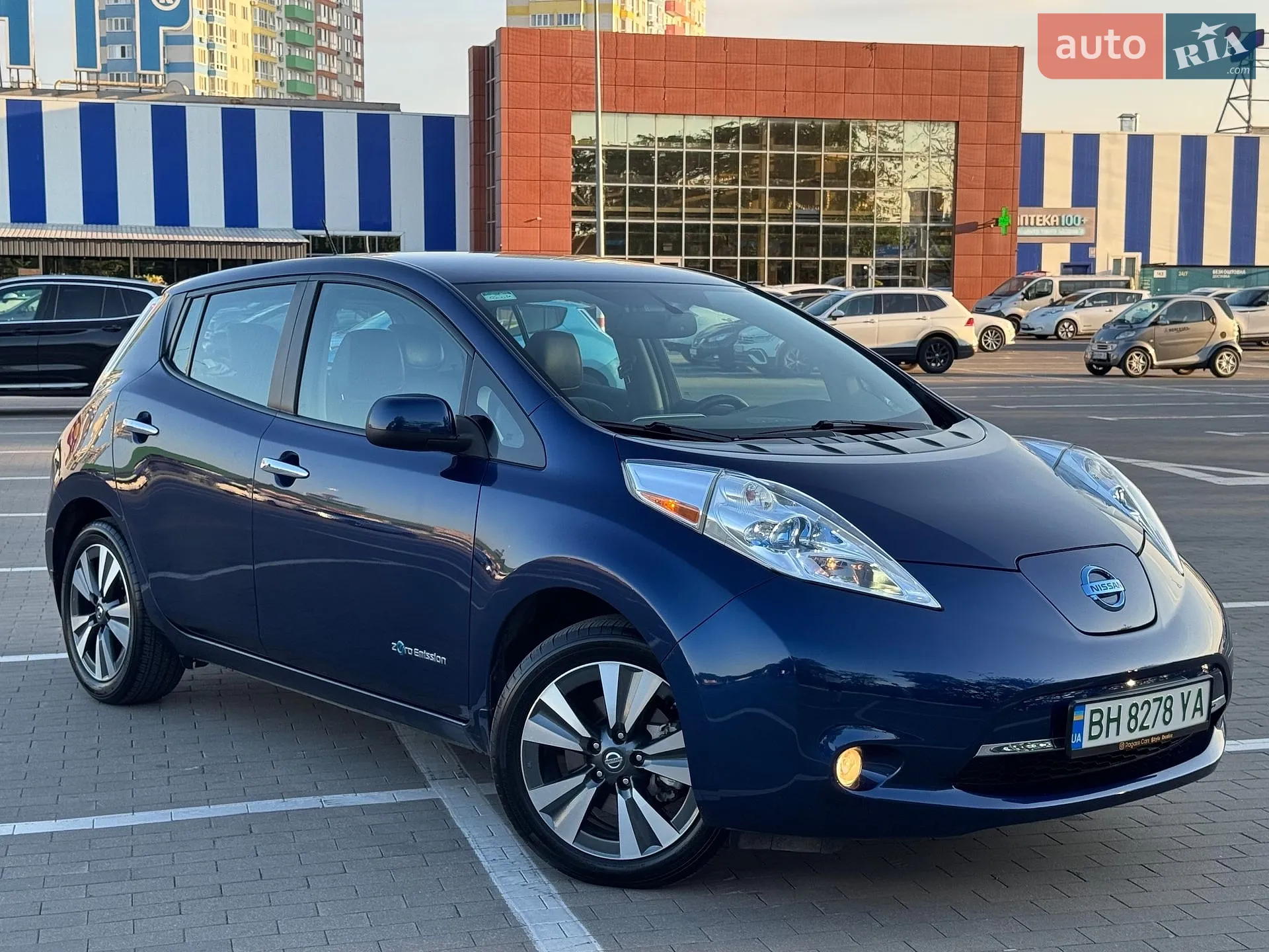 2016 Nissan Leaf - мініатюра 6
