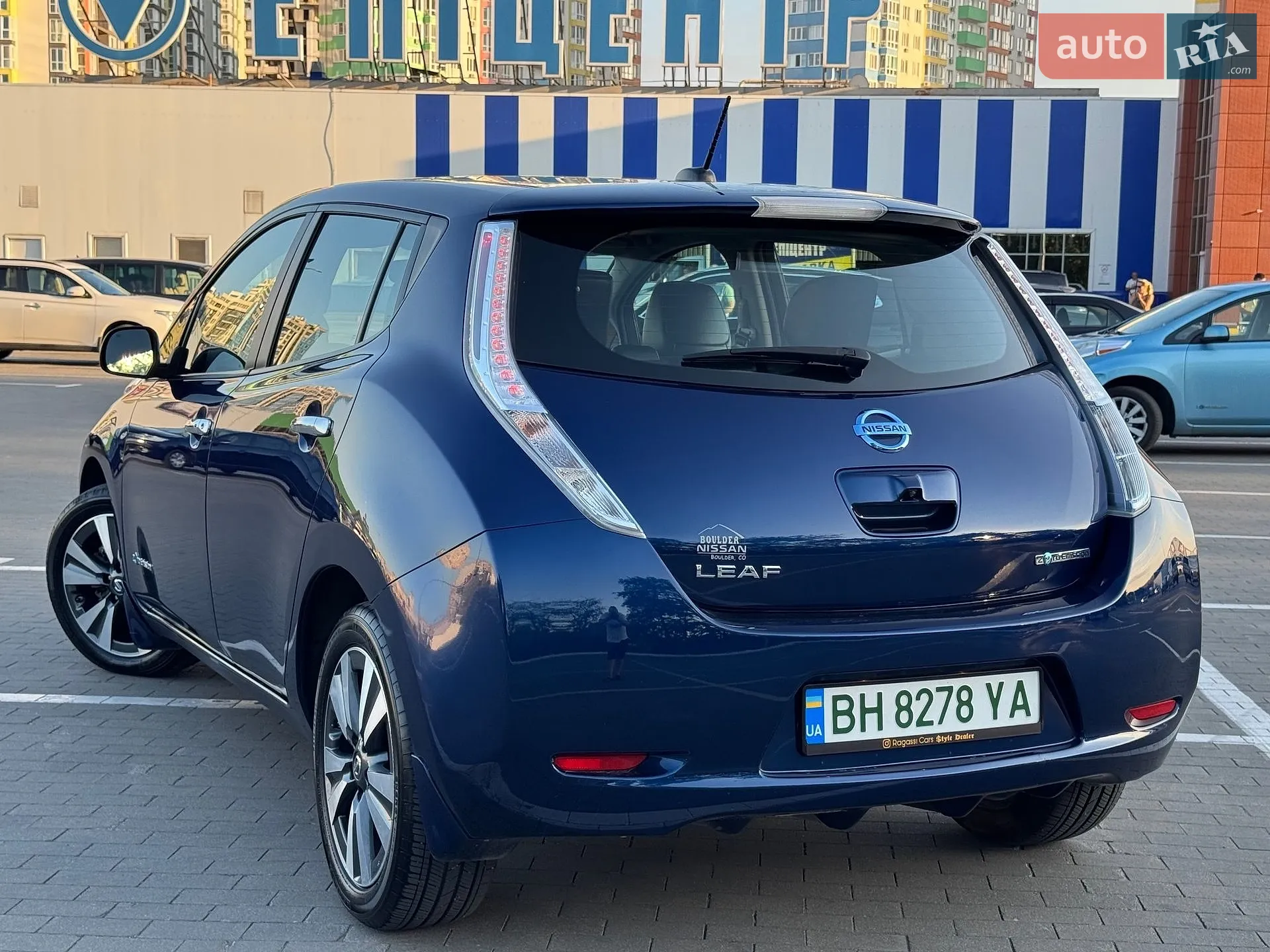 2016 Nissan Leaf - мініатюра 32