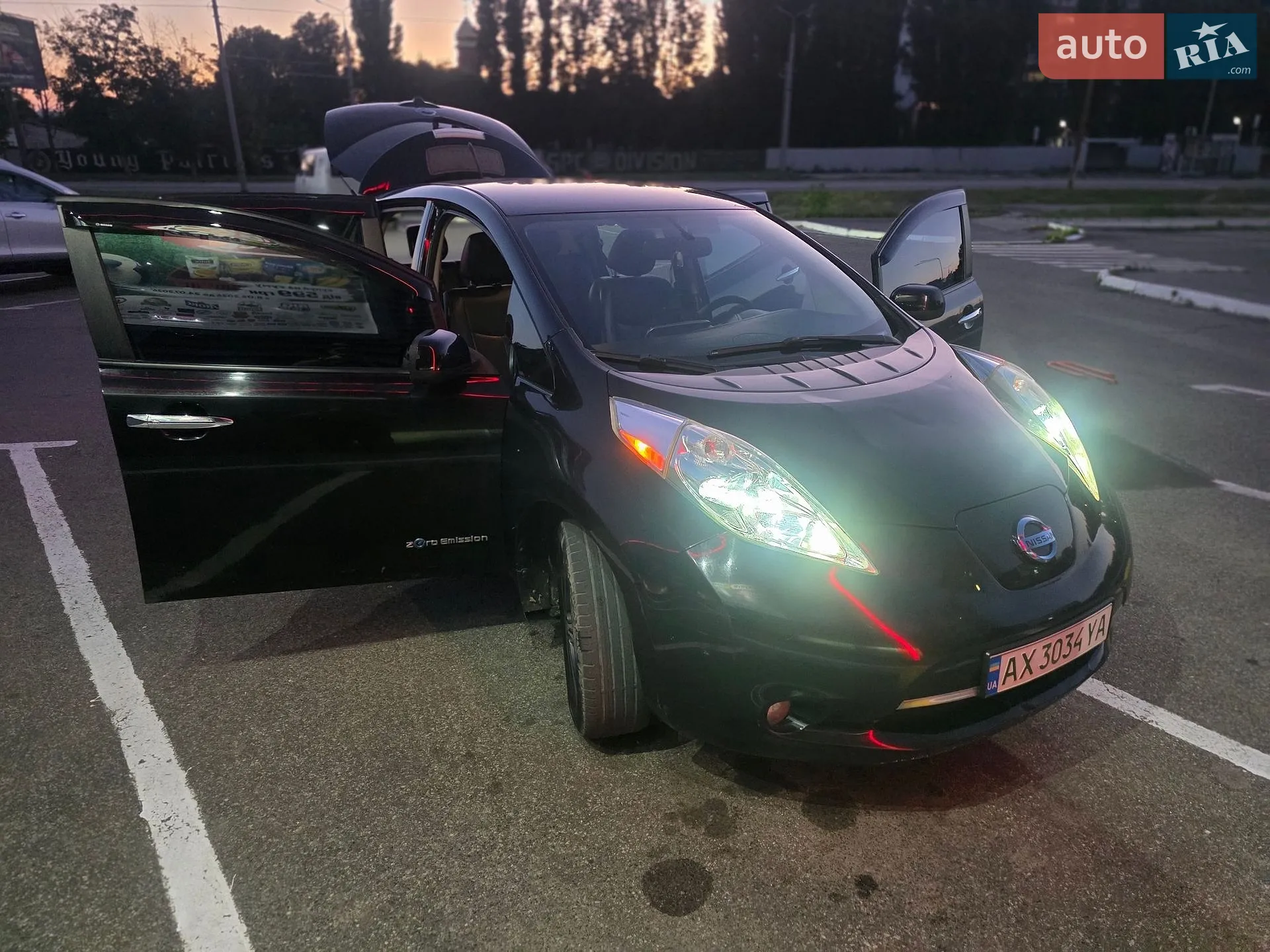 2014 Nissan Leaf - мініатюра 25