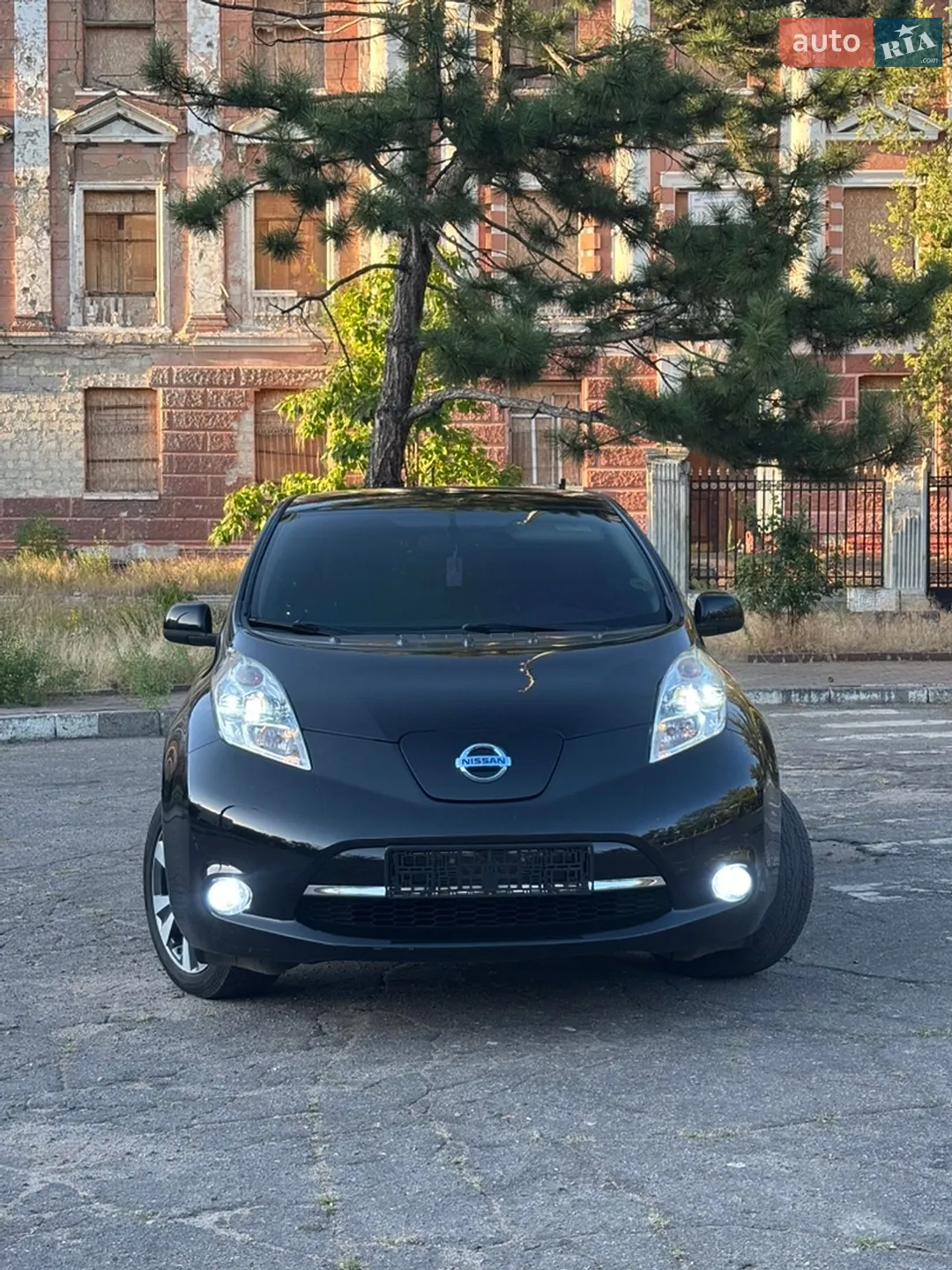2016 Nissan Leaf - мініатюра 2