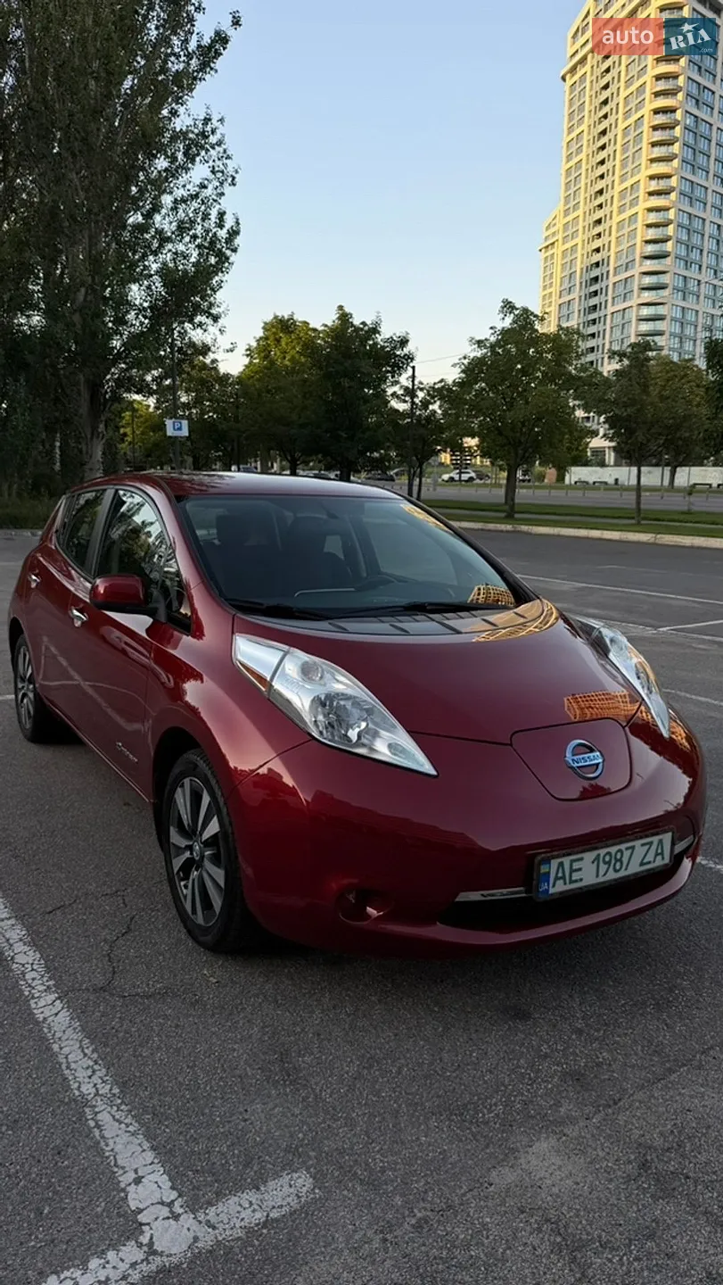 2015 Nissan Leaf - мініатюра 11