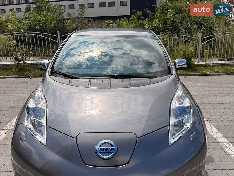 Хэтчбек Nissan Leaf 2013 в Тернополе фото 10 Хэтчбек Nissan Leaf 2013 в Тернополе