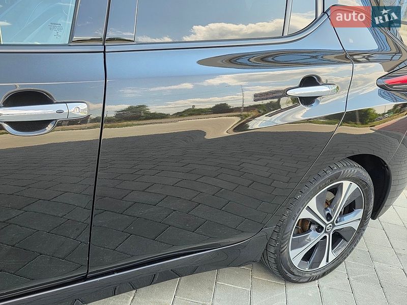 Хетчбек Nissan Leaf 2019 в Івано-Франківську