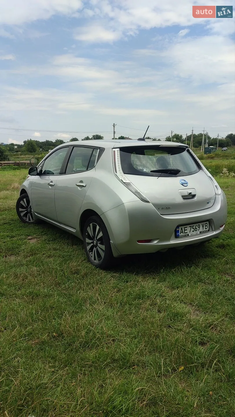2014 Nissan Leaf - мініатюра 5