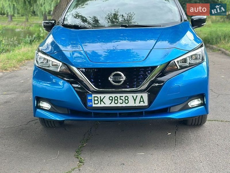 Хэтчбек Nissan Leaf 2021 в Ровно