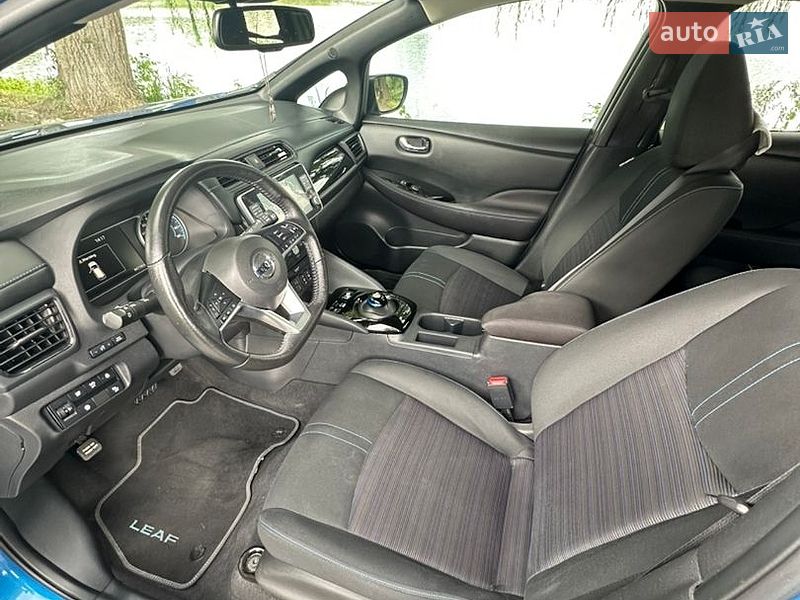 Хэтчбек Nissan Leaf 2021 в Ровно