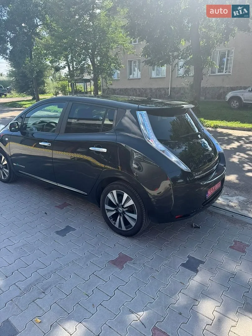 2013 Nissan Leaf - мініатюра 10