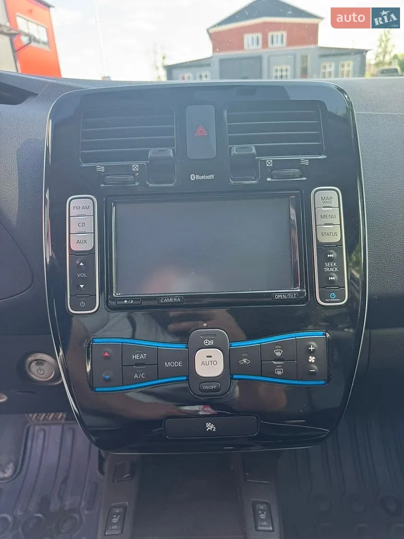 2013 Nissan Leaf - мініатюра 17